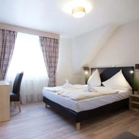 Baum's Rheinhotel
